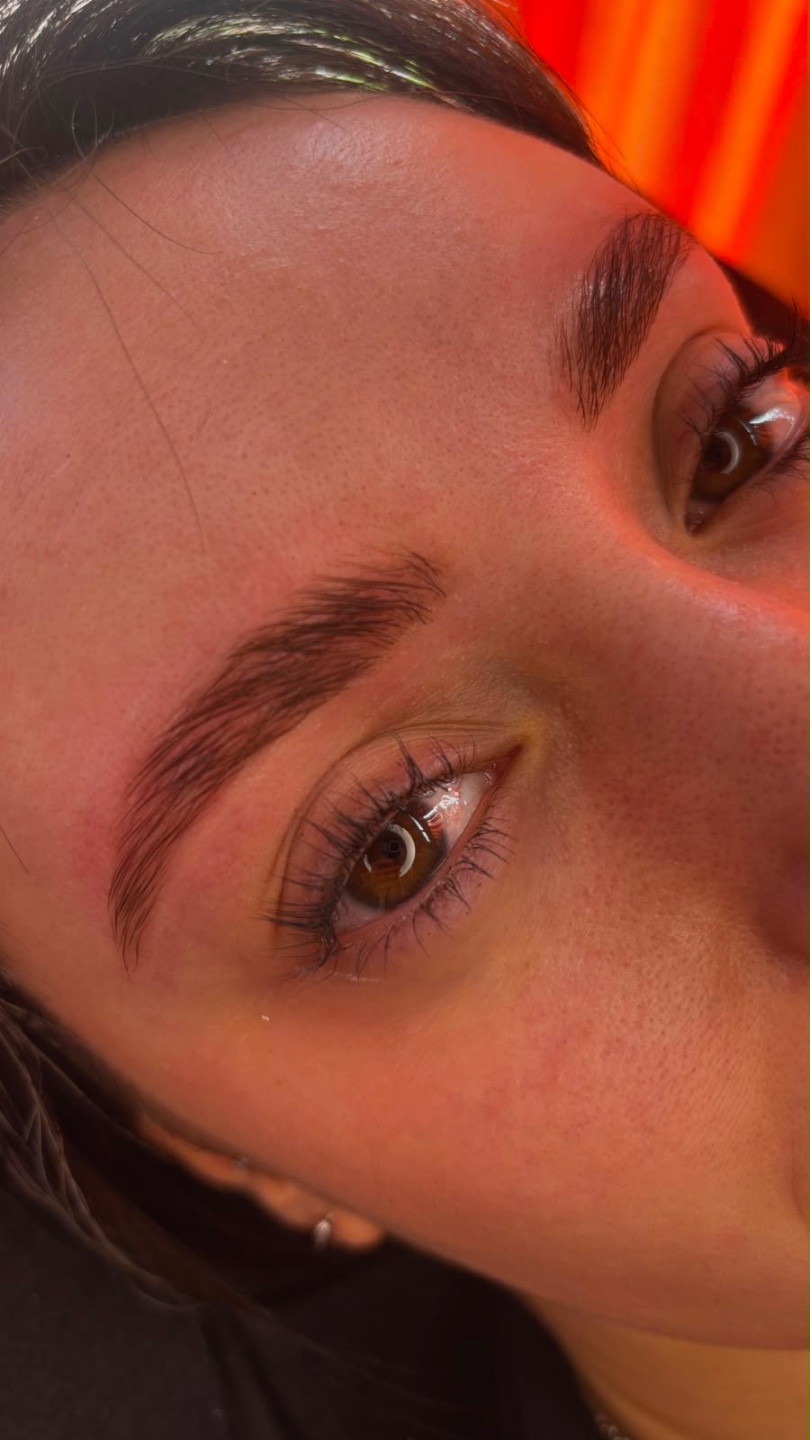 Laminado de cejas